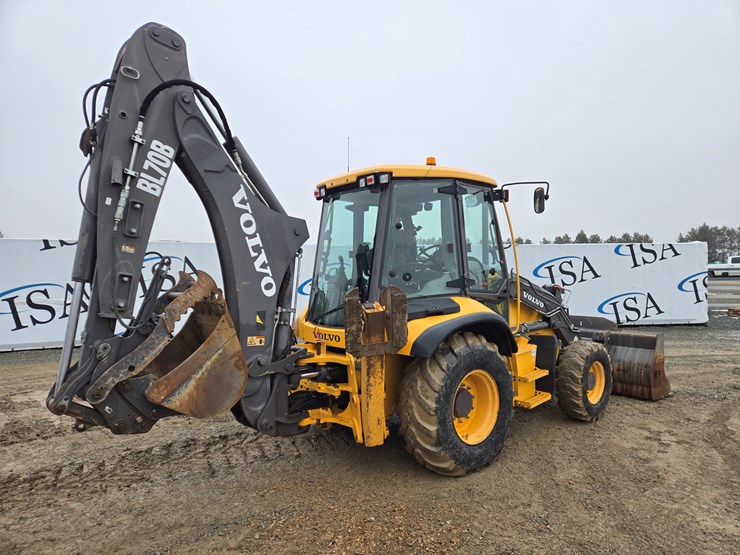 2012-volvo-bl70b-image-5