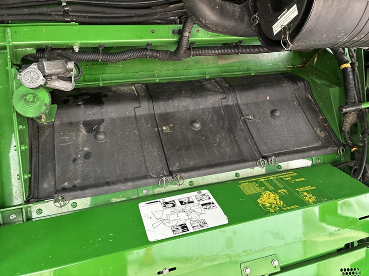 2014-john-deere-s660-image-47