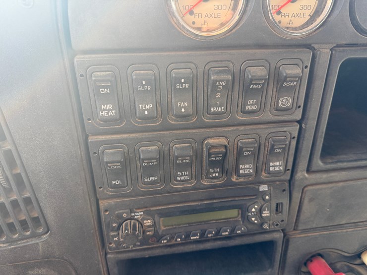 2012-international-prostar-image-26