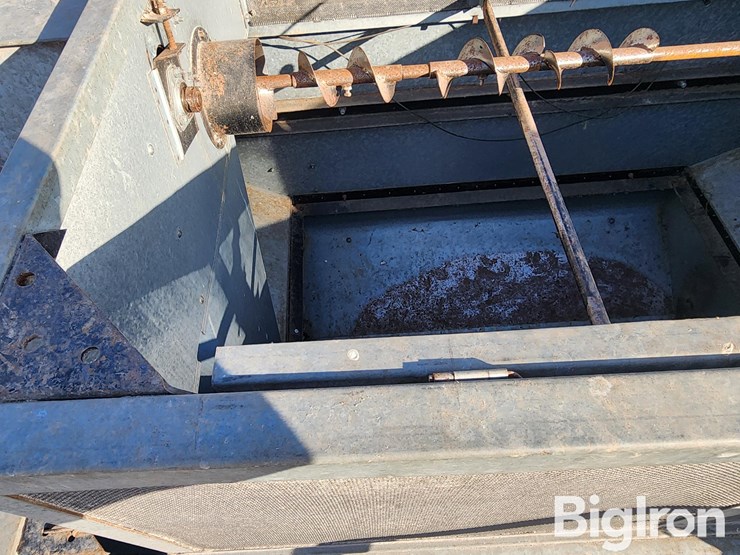 1980-gleaner-f2-image-18