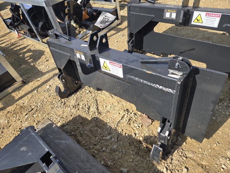 caterpillar-12-image-1