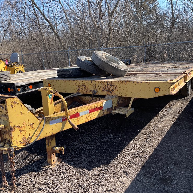 #6062 • 1992 Bera Tandem Axle Tilt Bed, Equipment Trailer (Has WI Title)