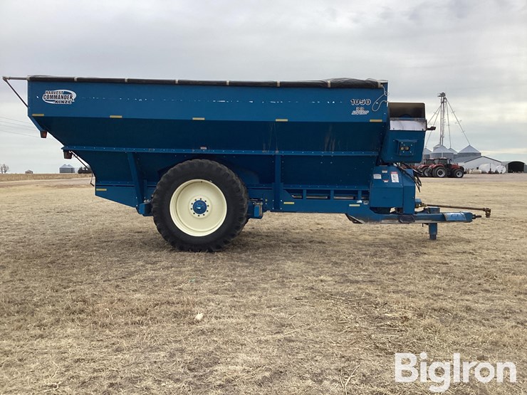 2005-kinze-1050-image-4