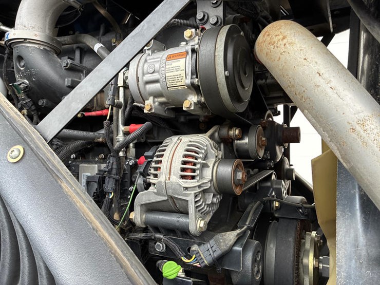 2013-new-holland-t9.505-image-58