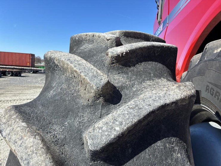 2012-case-ih-8230-image-37