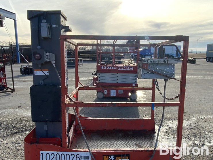 2017-skyjack-sj12-image-15