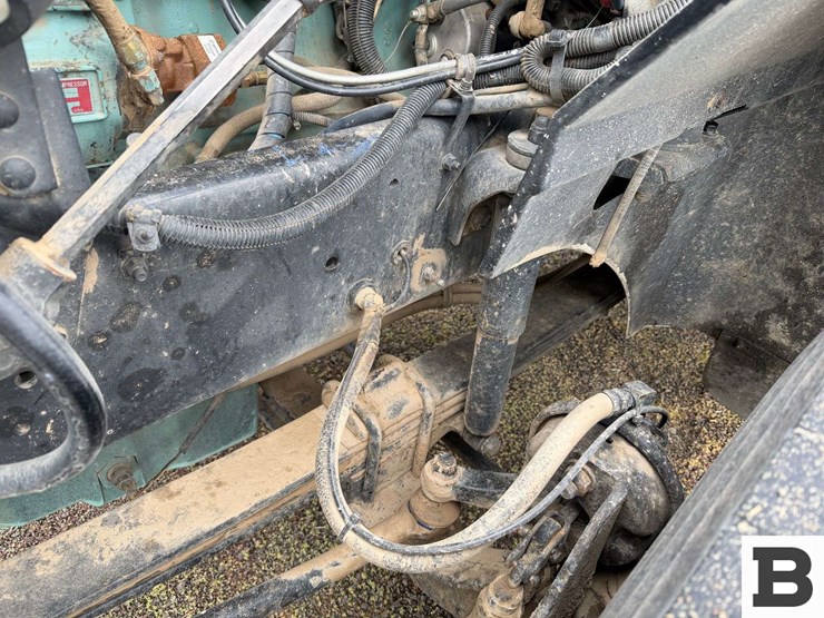 2001-international-9200-image-22