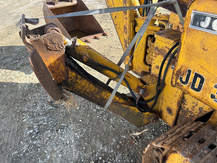 john-deere-350-image-30