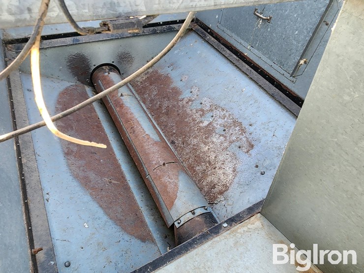 1980-gleaner-f2-image-19