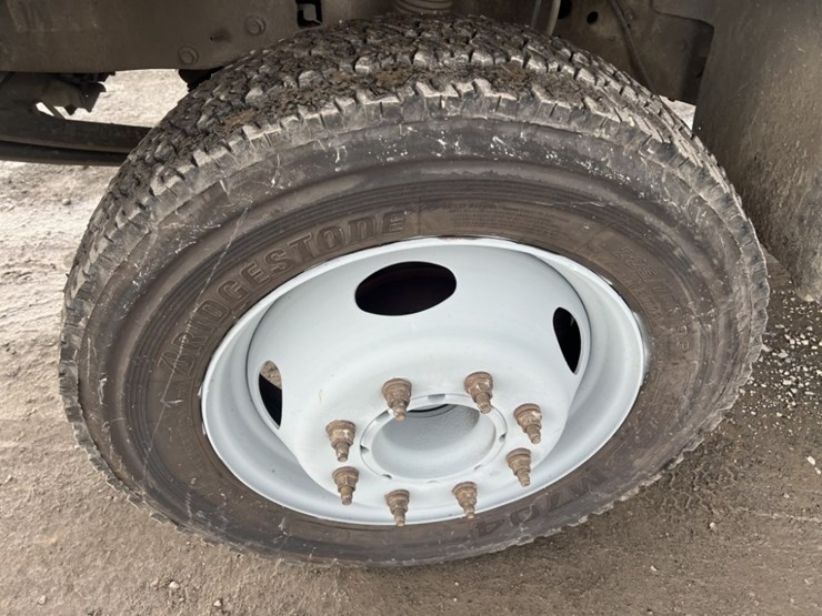 2000-ford-f450-image-15