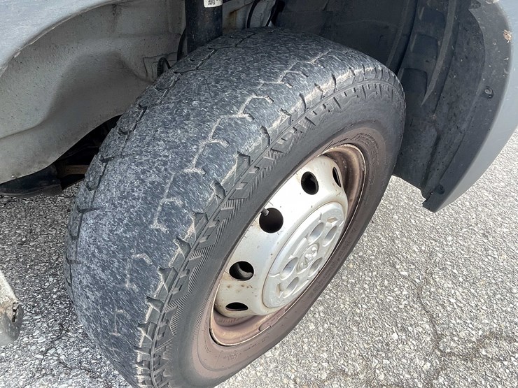 #1426-•-2016-white-ram-van-(has-wi-title)-(of)-image-18