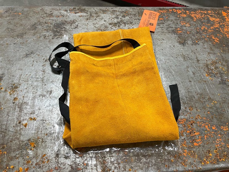 #2330-•-new-long-cowhide-welding-apron-(cw)-image-2