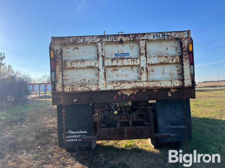 2006-international-7300-image-6