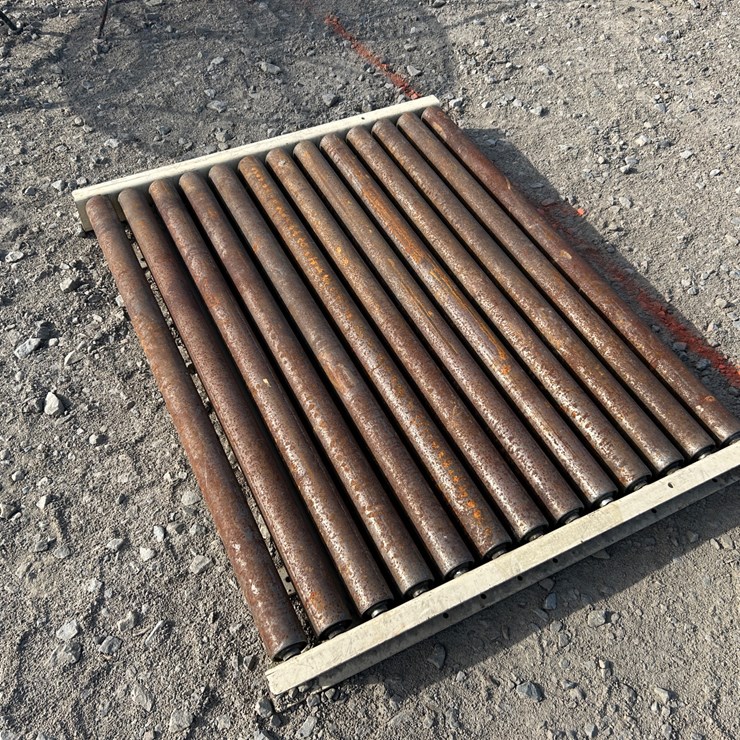 #38220 • 4” x 3” Table Roller INV# 38220