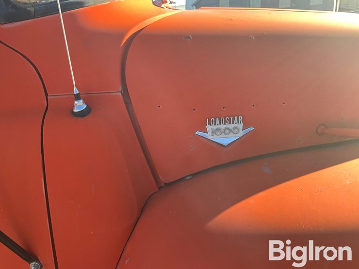 1968-international-loadstar-image-12