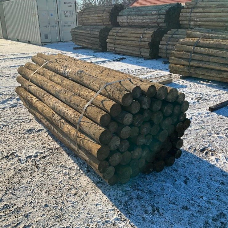 #4111 • Unused Bundle of Fence Posts