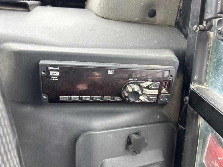 caterpillar-246d3-image-55