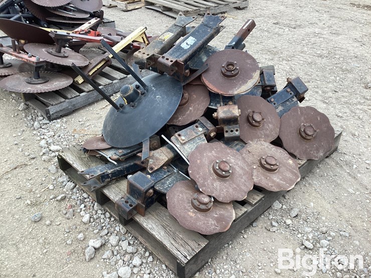 sunco-liquid-fertilizer-row-units-image-5