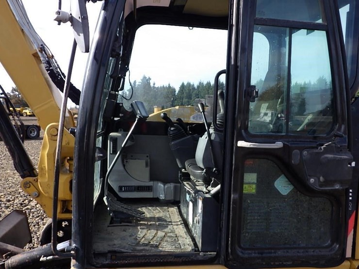 2013-caterpillar-308e-image-23