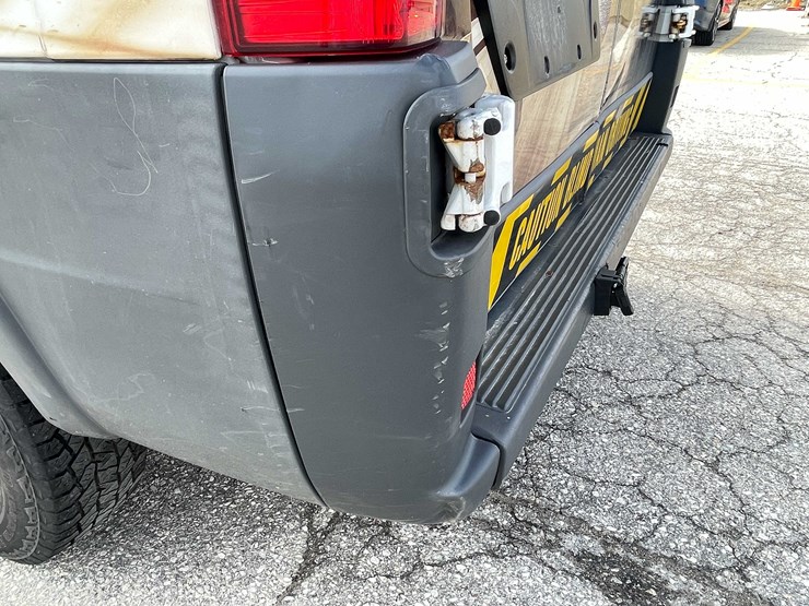 #1426-•-2016-white-ram-van-(has-wi-title)-(of)-image-24