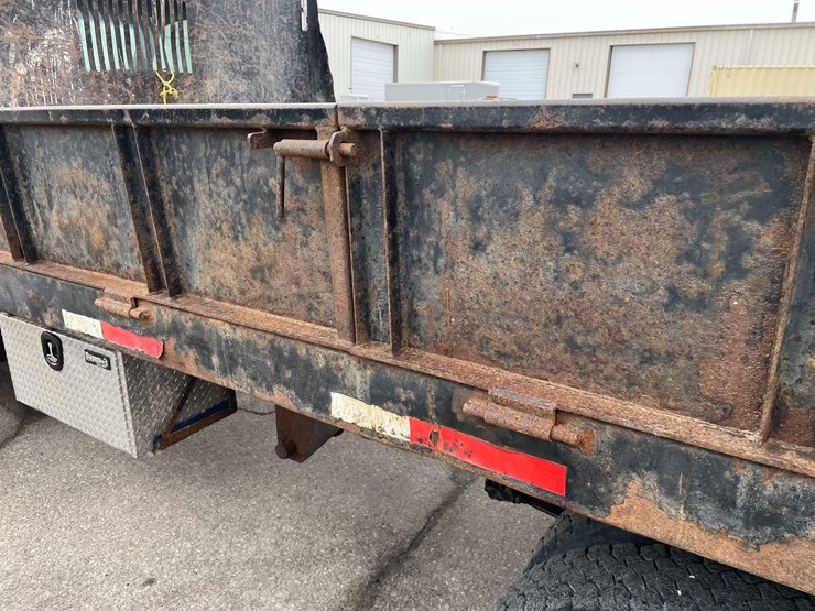 2006-ford-f650-xl-image-38