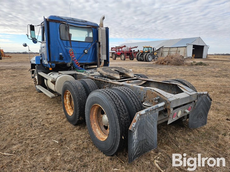 2000-mack-ch613-image-7