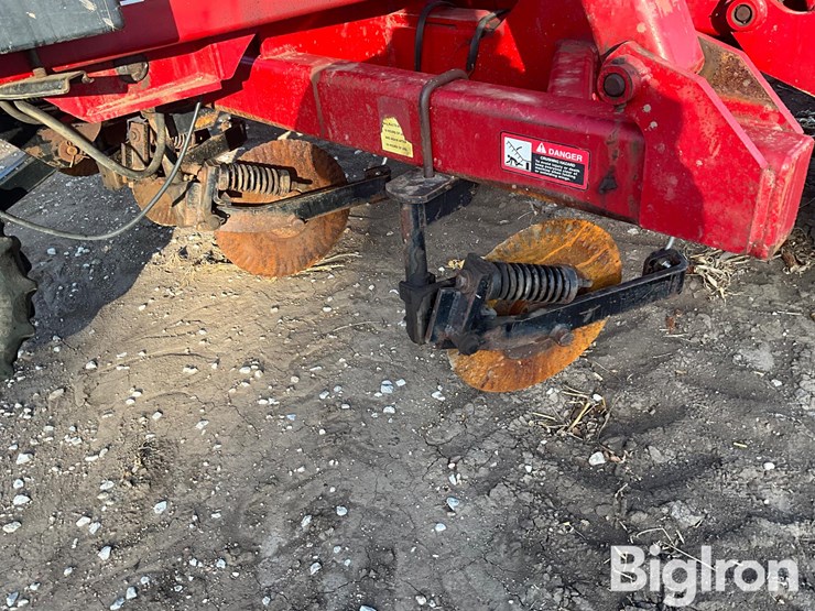 case-ih-2800-image-14