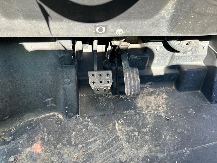 kubota-rtv-x900-image-16