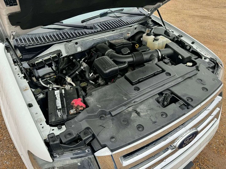 2014-ford-expedition-limited-image-24