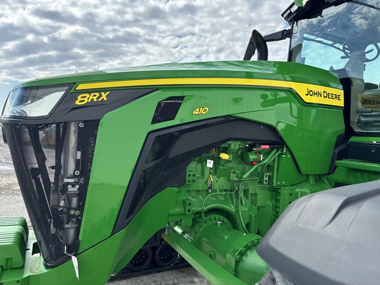 2024-john-deere-8rx-410-image-32