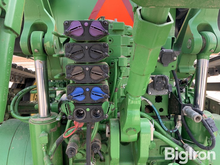 2017-john-deere-8370rt-image-19