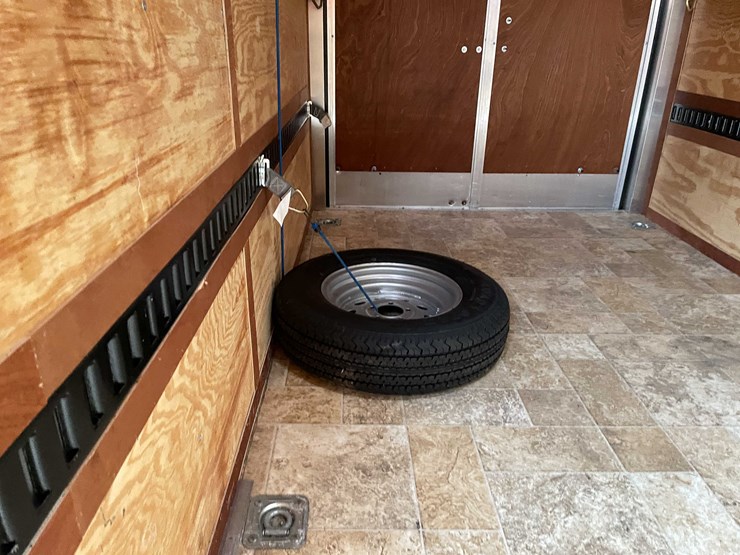 #1432-•-2013-forest-river-14'-enclosed-trailer-(has-certificate-of-origin)-image-34