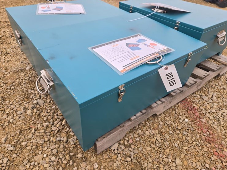 #8105-•-new-landhonor-ratchet-tie-down-&-flatpack-tool-box-image-1