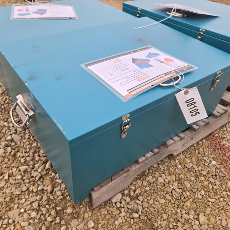 #8105 • NEW LANDHONOR RATCHET TIE DOWN & FLATPACK TOOL BOX