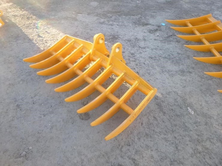 caterpillar-303-image-1