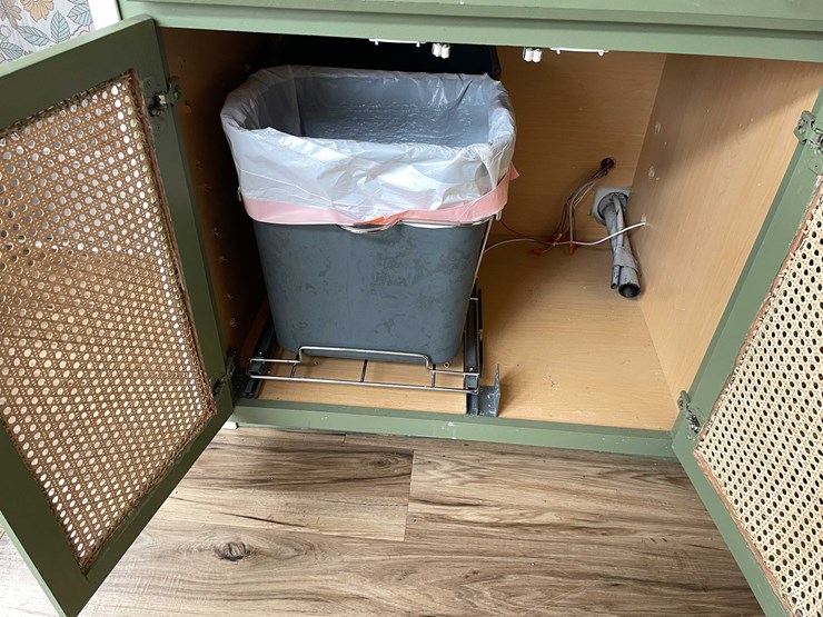 #1435-•-1978-airstream-land-yacht-31'---fully-remodeled,-road-ready-(has-wi-title)-(of)-image-71