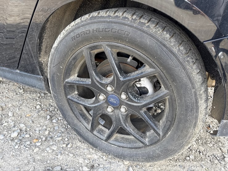 #35101-•-2016-ford-focus-hatch-back-1fadp3k28gl230543-inv#-35101-image-5