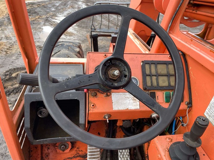 lull-844c-42-image-14