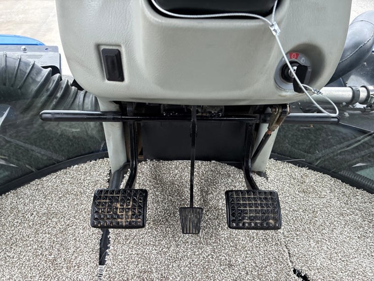 2013-new-holland-t9.505-image-71