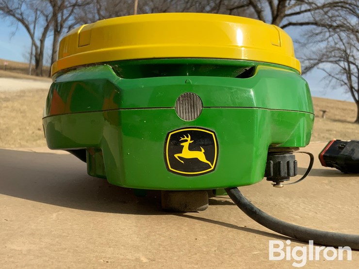 2023-john-deere-7000-image-10