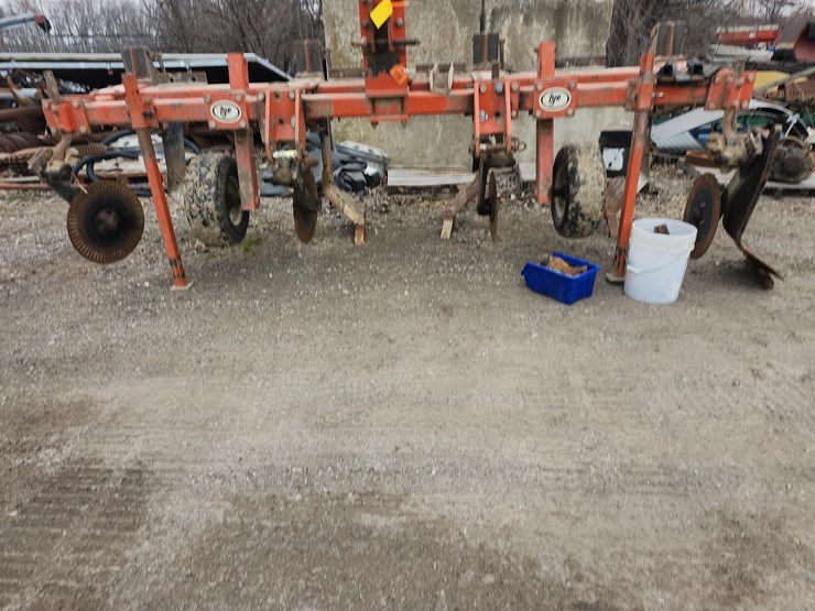 tag-#159,-paratill-4-leg-ripper-image-10