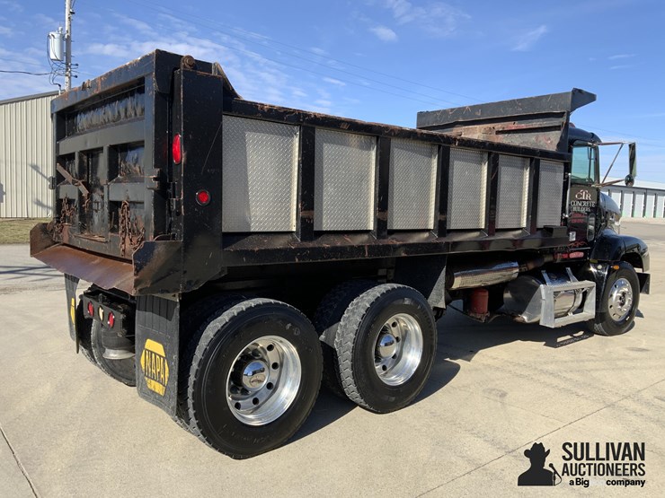 1995-freightliner-fld112-image-5