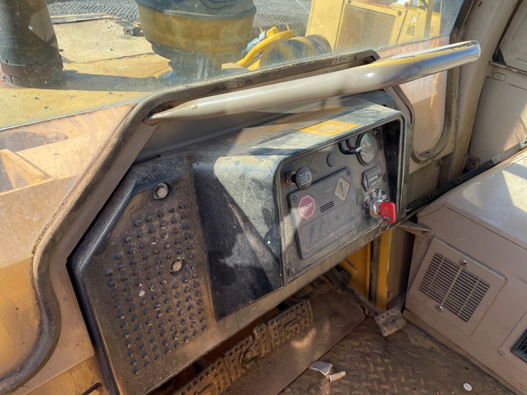 1998-deere-555g-wt-image-22