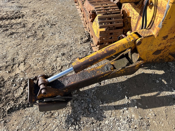 john-deere-350-image-22