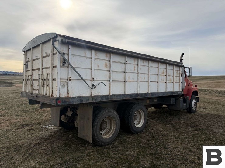 1985-international-s2300-image-6