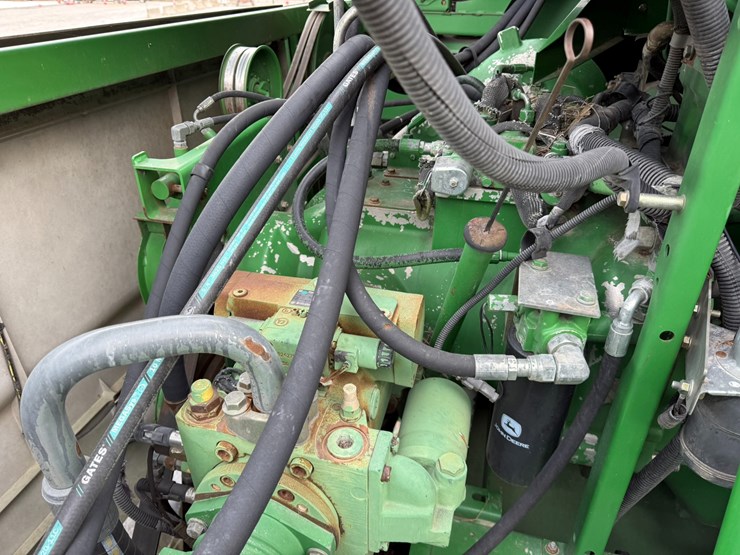 2009-john-deere-9870-sts-image-105