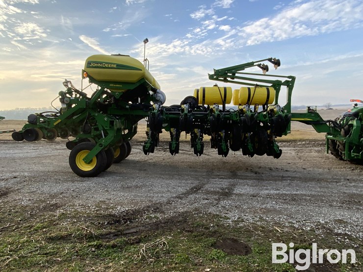 2006-john-deere-1790-ccs-image-14