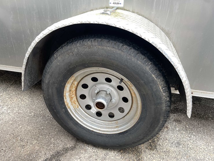 #1432-•-2013-forest-river-14'-enclosed-trailer-(has-certificate-of-origin)-image-9