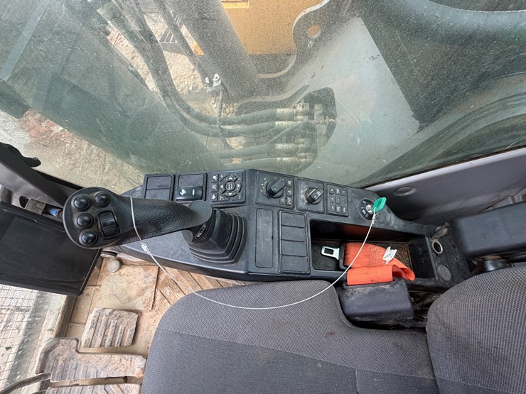 volvo-ec380el-image-23