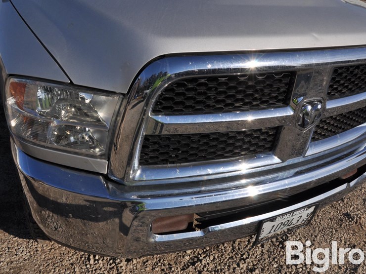 2016-ram-2500-hd-image-13